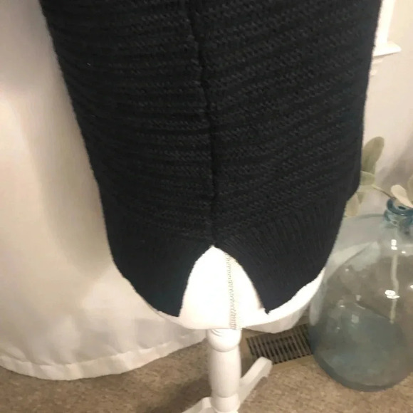 Madewell Black Ruffled Neck Merino Wool/ Cotton Ribbed Knit Pullover Sweater - Picture 7 of 11